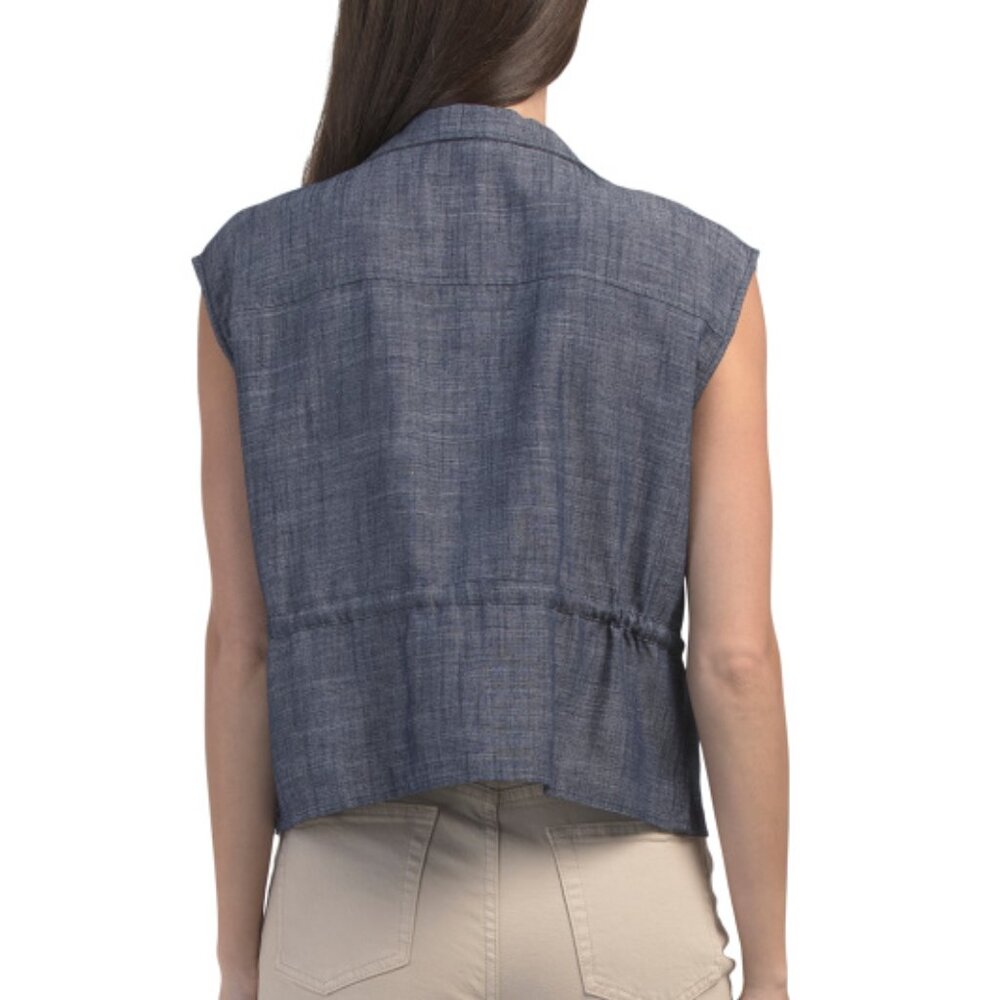 ELLEN TRACY Sleeveless Patch Pocket Chambray Top - Picture 2 of 4